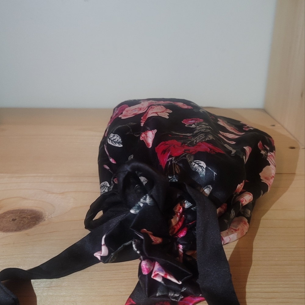 Slippers - Picture 4 of 4